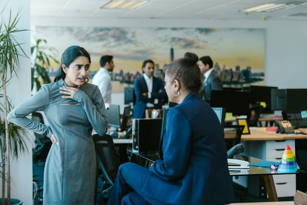 Comment les Services aux Entreprises Propulsent la Compétitivité des PME : Stratégies et Avantages